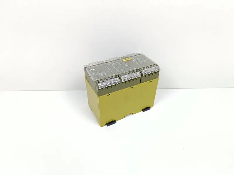 Produktfoto 1 von Pilz PZE 5V 3 s 24 V DC ID No.: 474965 TOP ZUSTAND