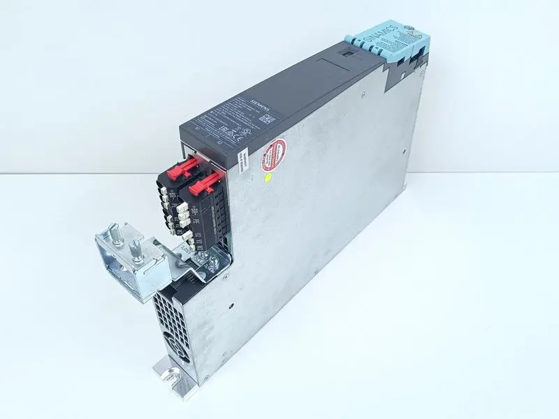 Produktfoto 1 von Siemens Double Motor Module 6SL3120-2TE21-0AD0 FS: B TESTED & NEUWERTIG