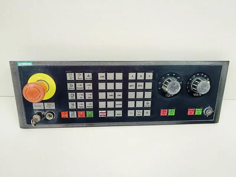 Produktfoto 1 von Siemens Keypad 6FC5203-0AF22-1AA2 MCP 483 Version C TESTED