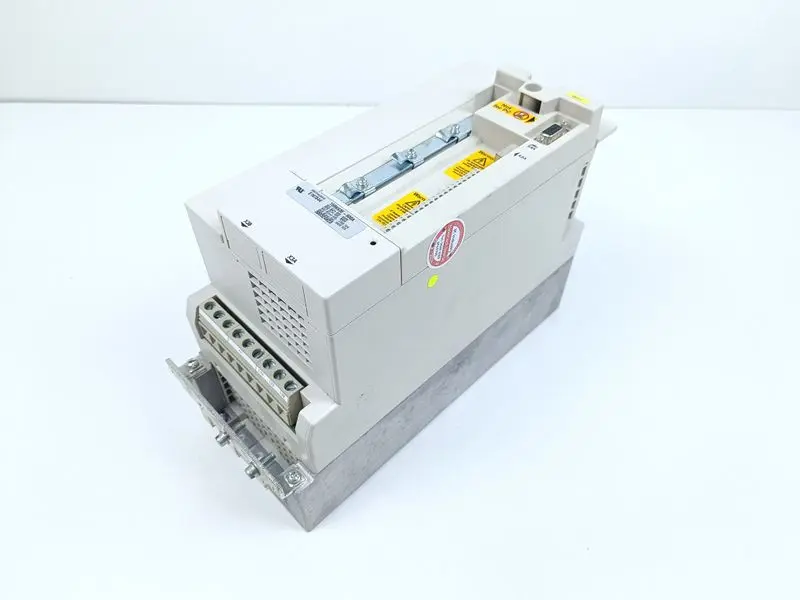 Produktfoto 1 von KEB Ein- und Rückspeisemodul R6 15R6S3E-900A TESTED & NEUWERTIG