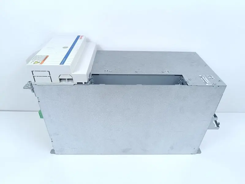Produktfoto 1 von Rexroth Indradrive M Servo Drive HMS01.1N-W0210-A-07-NNNN TOP ZUSTAND