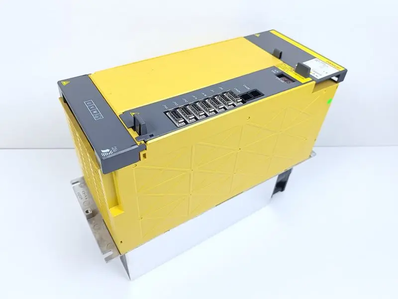 Produktfoto 1 von Fanuc Spindle Amplifier Module A06B-6122-H030#H553 480V 35kW 70A NEUWERTIG