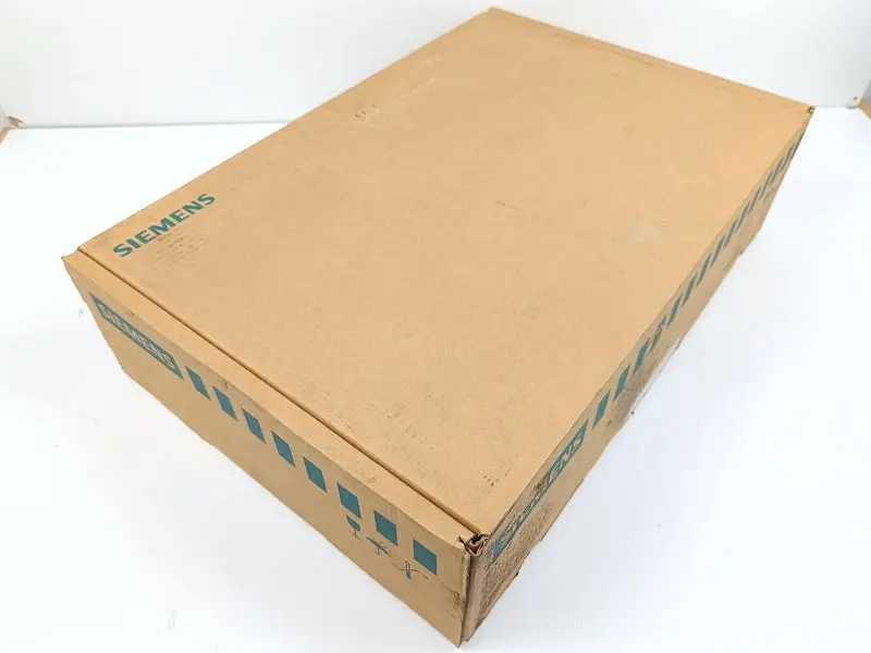 Produktfoto 1 von Siemens Sinumerik Operator Panelfront OP 6FC5203-0AF04-0AA0 OP 010S UNUSED & OVP