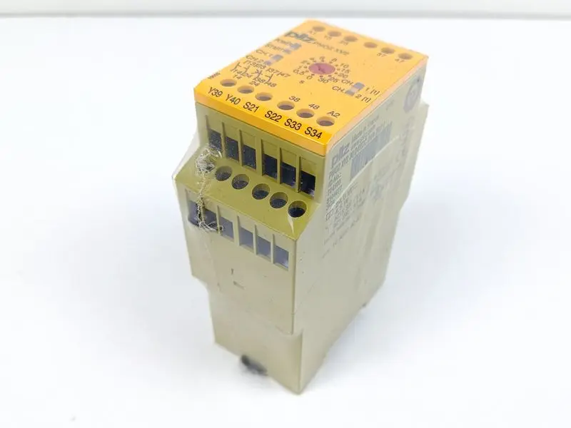 Produktfoto 1 von PILZ PNOZ XV2 30/24VDC 2n/o 2n/o t ID-No.: 774500 UNUSED & OVP & SEALED