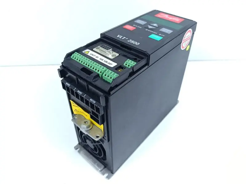 Produktfoto 1 von Danfoss VLT 2800 VLT2803PS2B20STR1DBF10A00C0 P/N: 195N0007 TESTED & TOP ZUSTAND