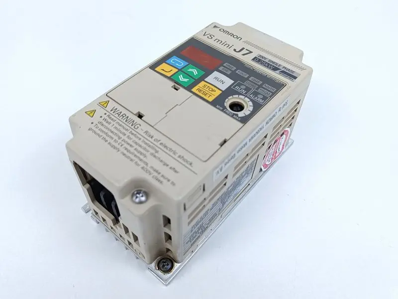 Produktfoto 1 von Omron CIMR-J7AZB0P2 VS mini J7 - ohne Drehknopf - TESTED
