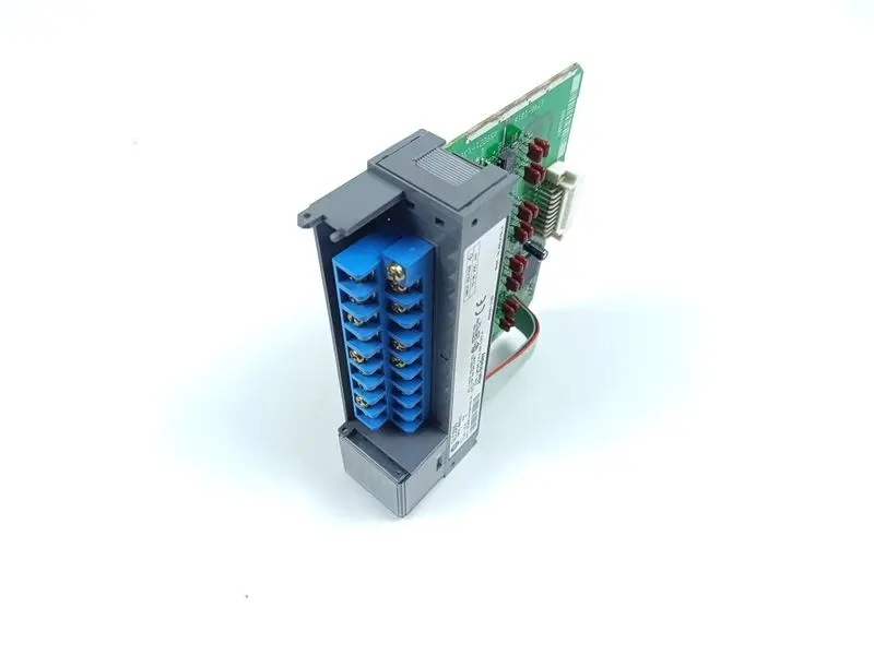 Produktfoto 1 von Allen Bradley SLC500 1746-IB16 Ser C Input Module ohne Abdeckung TOP ZUSTAND