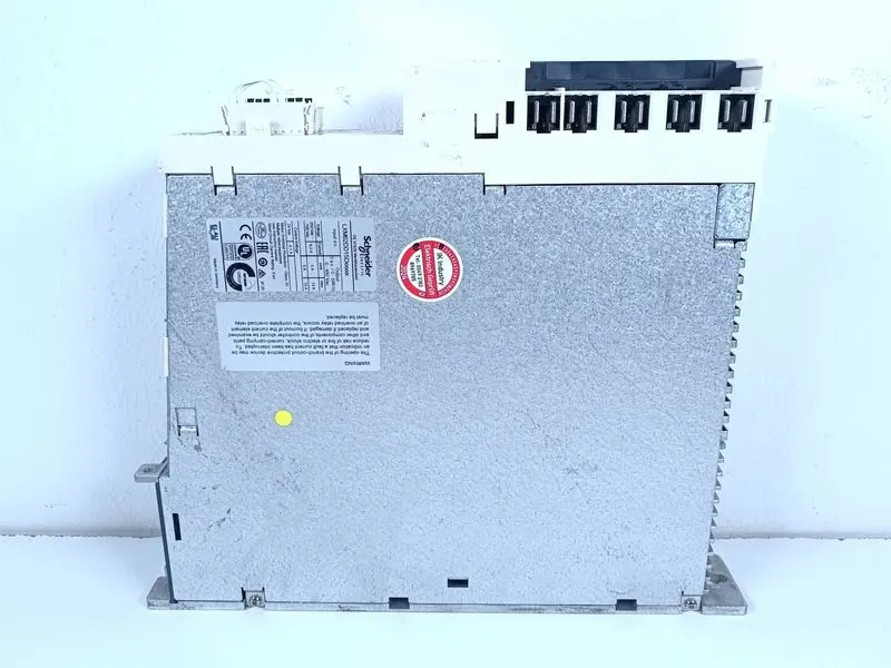Produktfoto 1 von Schneider Electric Lexium LXM 62 D LXM62DD15D21000 LXM62DD15Dxxxxx TESTED