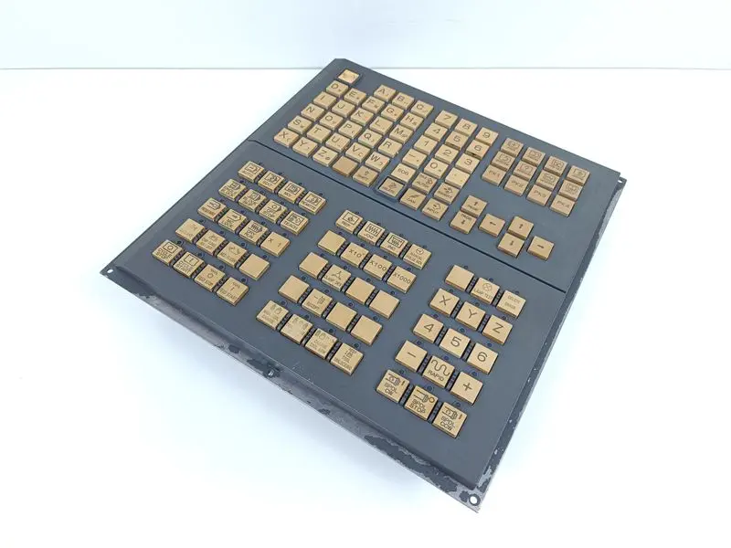 Produktfoto 1 von Fanuc Operator's Panel A02B-0236-C242 TOP ZUSTAND