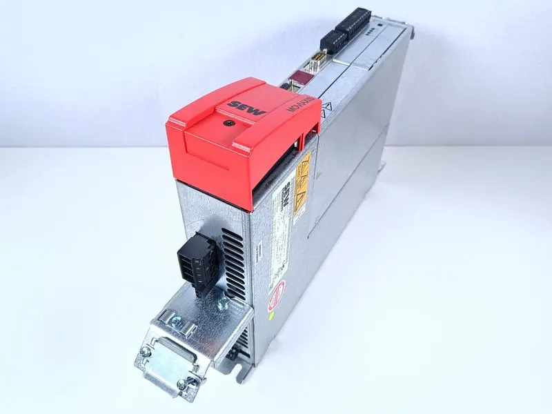 Produktfoto 1 von SEW Eurodrive MOVIAXIS MXA81A-002-503-00 / XSE24A TESTED & NEUWERTIG