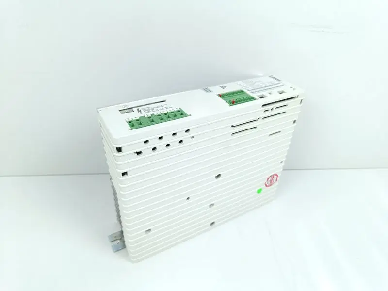 Produktfoto 1 von Lenze Frequenzumrichter 33.8203_E 230V 7,0A 1,5kW EVF8203-E TESTED NEUWERTIG
