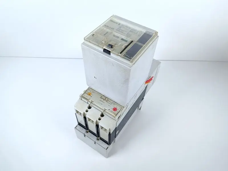 Produktfoto 1 von Moeller Schutzschalter NZM 2-XR + Wöhner Eques PowerConnector Art.Nr. 32 140