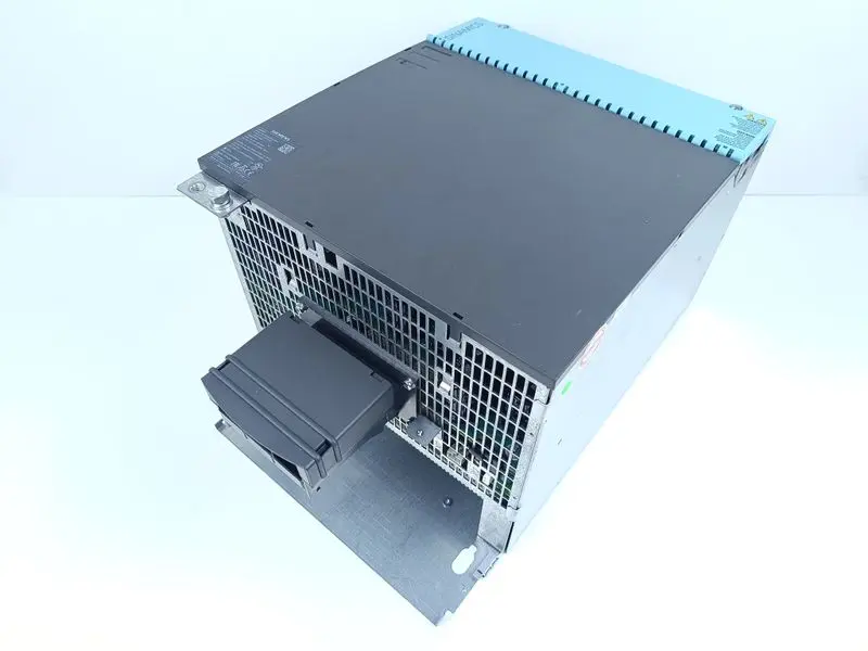Produktfoto 1 von Siemens Sinamics Single Motor Module 6SL3120-1TE32-0AA4 FS: E TESTED & NEUWERTIG