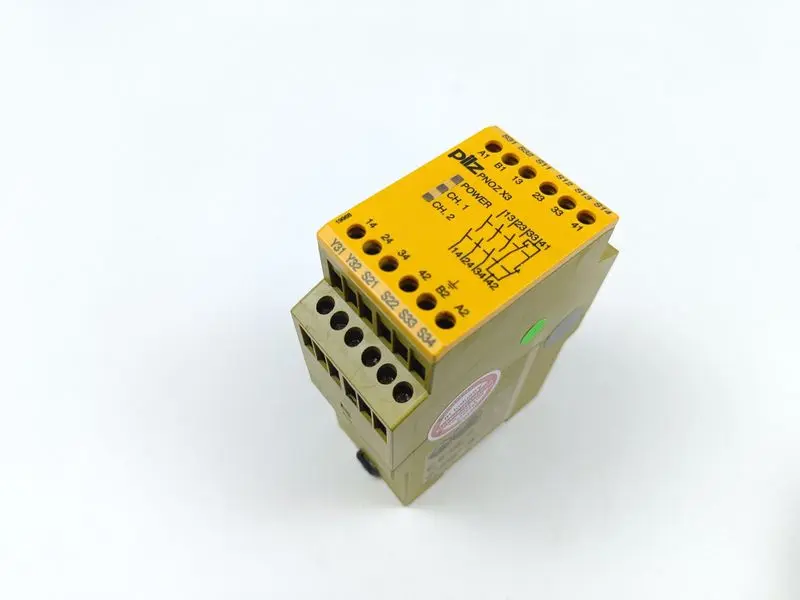 Produktfoto 1 von PILZ PNOZ X3 24VAC 24VDC 3n/o 1n/c 1so ID-No.: 774310 TESTED & NEUWERTIG