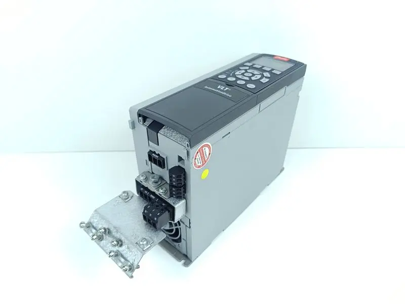 Produktfoto 1 von Danfoss VLT FC-302P1K1T5E20H1XGXXXXSXXXXAXBXCXXXXDX 131B0036 TESTED TOP ZUSTAND