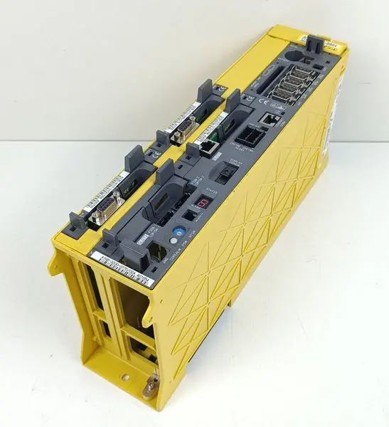 Produktfoto 1 von Fanuc A02B-0323-B804 Series 30i-B Controller A16B-3200-0770/02A TOP ZUSTAND