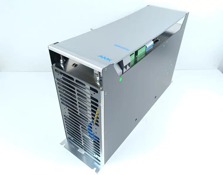 Produktfoto 1 von AMK AMKASYN AW 40/60-3 Servo Drive Vers. 1.10 AW40/60-3 UNUSED UNBENUTZT