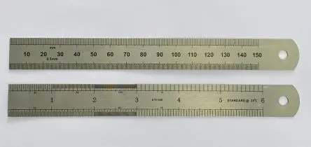 Produktfoto 1 von RS PRO Stahl Lineal Zoll, Metrisch Höhensicher 150 mm x 19mm, ISO-kalibriert