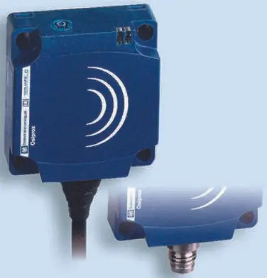 Produktfoto 1 von Telemecanique Sensors XS Induktiver Näherungssensor, Kubisch PnP / 100mA 15 mm, IP67 36 V dc