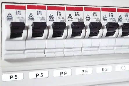 Produktfoto 1 von HellermannTyton Etikette auf Rolle B. 5 mm für Kennzeichnung des Bedienfelds 25000 pro Paket auf Weiß 15 mm Polyethylen