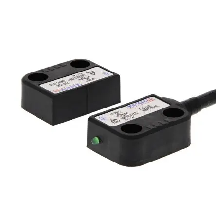 Produktfoto 1 von Omron F3S Hall-codiert 2-m-Kabel Berührungsloser Sicherheitsschalter 24V dc aus Kunststoff, 1 Schließer/2 Öffner,