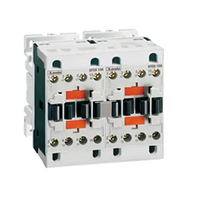 Produktfoto 1 von Lovato BFA012 Wendeschütz 230V-Spule, 3-polig, 690V / 12 A 10 kW 1 Öffner 1-Hilfskontakte