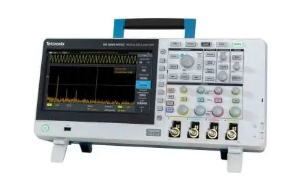 Produktfoto 1 von Tektronix TBS2000B Speicher Werkbank Oszilloskop 70 MHz 4-Kanal