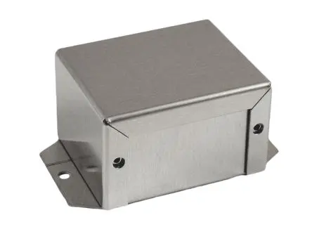 Hammond Aluminium Gehäuse 1411 Außenmaß 127 x 76 x 56mm