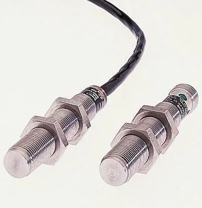 Produktfoto 1 von Pepperl + Fuchs M18 Induktiver Näherungssensor, Gewinderohr PnP / 200mA 5 mm, IP69K 30 V dc