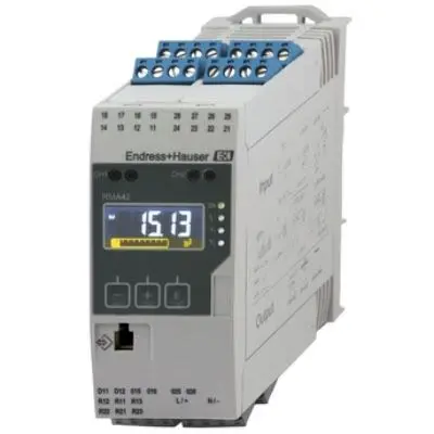 Produktfoto 1 von Endress+Hauser RMA42 LCD Digitales Multifunktionsmessgerät für RTD-Temperaturfühler 5-Stellen T. 118 mm