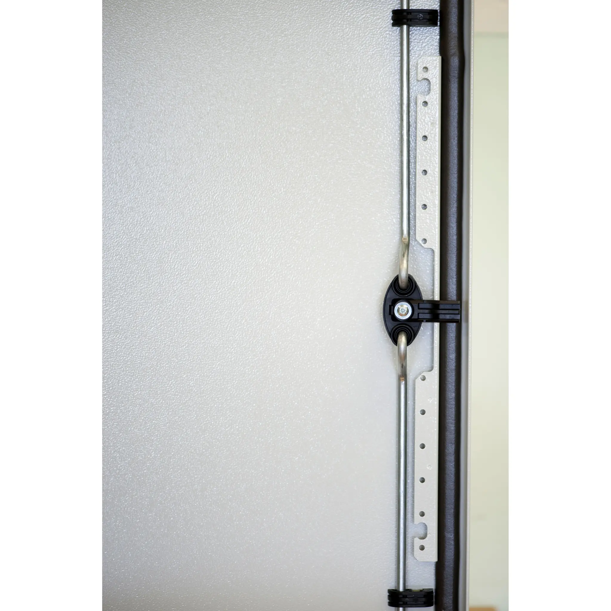 Produktfoto 1 von Schneider Electric 3-Punkt-Schloss Aufhängung, für Gehäuse S3D
