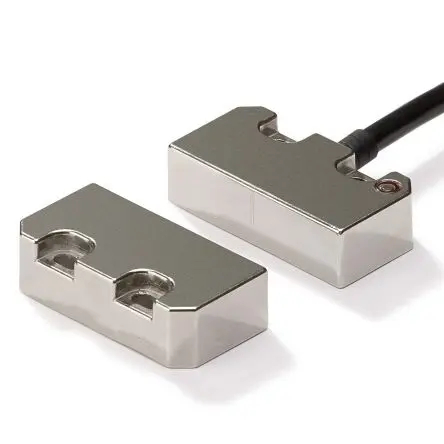 Produktfoto 1 von Omron F3S Hall-codiert 2-m-Kabel Berührungsloser Sicherheitsschalter 24V dc aus Edelstahl, 2 Öffner, Kodierschalter