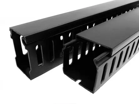 Produktfoto 1 von RS PRO Wiring Duct Schwarz, 80mm x 60 mm Polyvinylchlorid, Länge 2 m, Seitenwand Offen