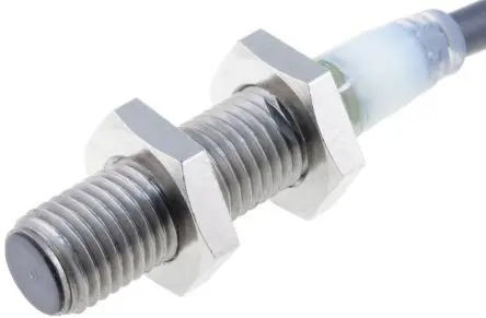 Produktfoto 1 von Omron E2A M8 Induktiver Näherungssensor, Gewinderohr PnP / 200mA 1 mm, IP67 32 V dc