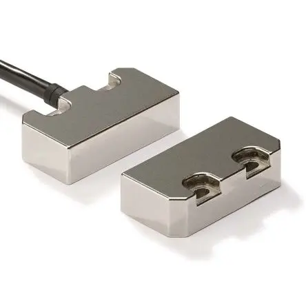 Produktfoto 1 von Omron F3S-TGR-N_R Magnetisch 5-m-Kabel Berührungsloser Sicherheitsschalter 24V dc aus Edelstahl, 2 Öffner, Magnetisch