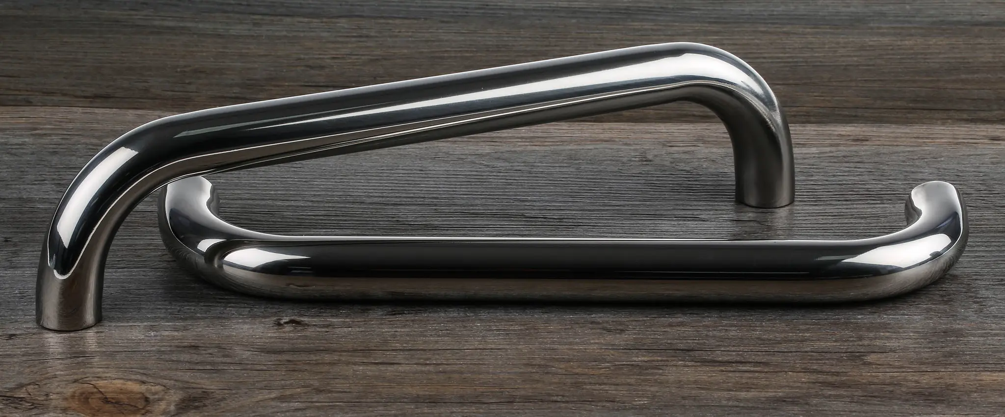 Produktfoto 1 von RS PRO Elektropoliert Silber Edelstahl Griff, L 325 mm H 75 mm B 25mm, Lochabst. 300 mm