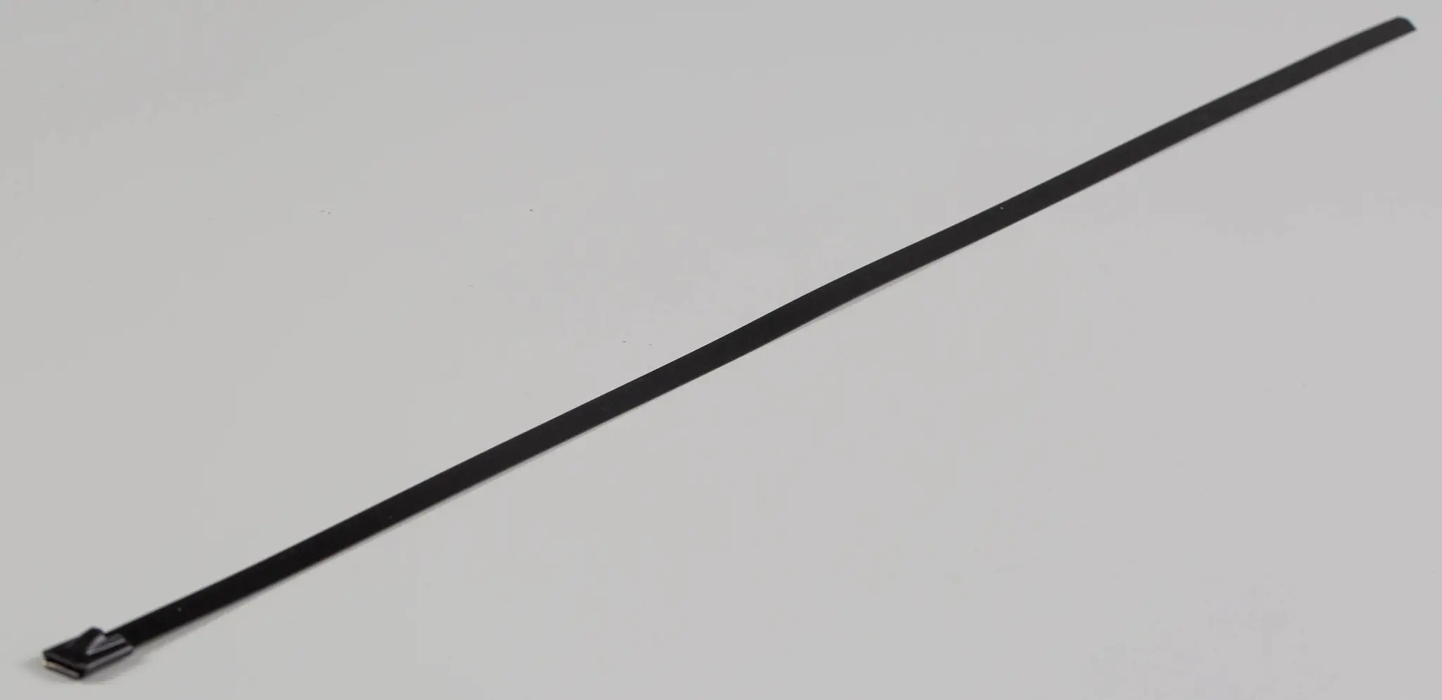 Produktfoto 1 von RS PRO Edelstahl mit Polyesterbeschichtung Kabelbinder Kugelverschluss Metallisch 7.9 mm x 520 mm