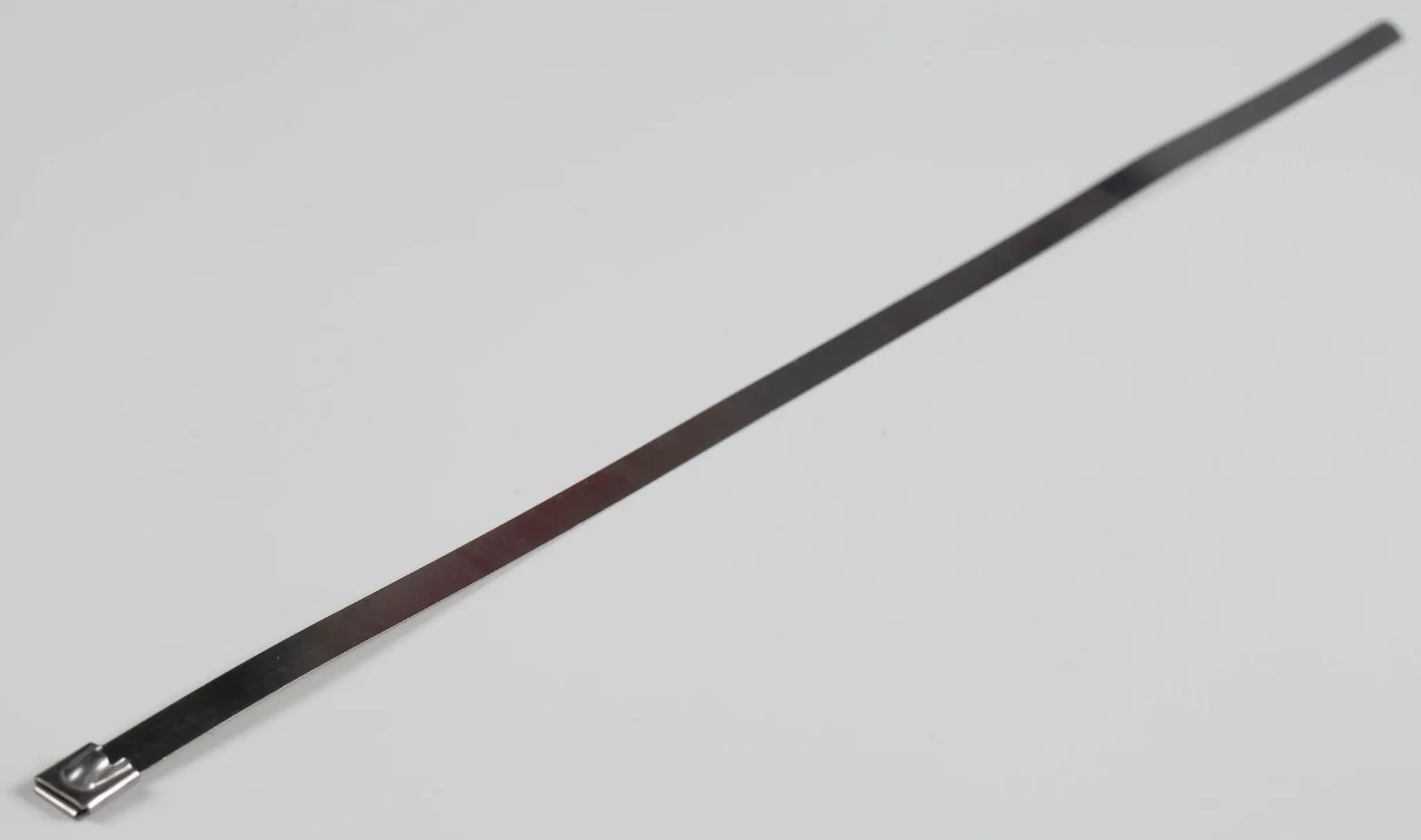 Produktfoto 1 von RS PRO Edelstahl 316 Kabelbinder Kugelverschluss Metallisch 7.9 mm x 520 mm