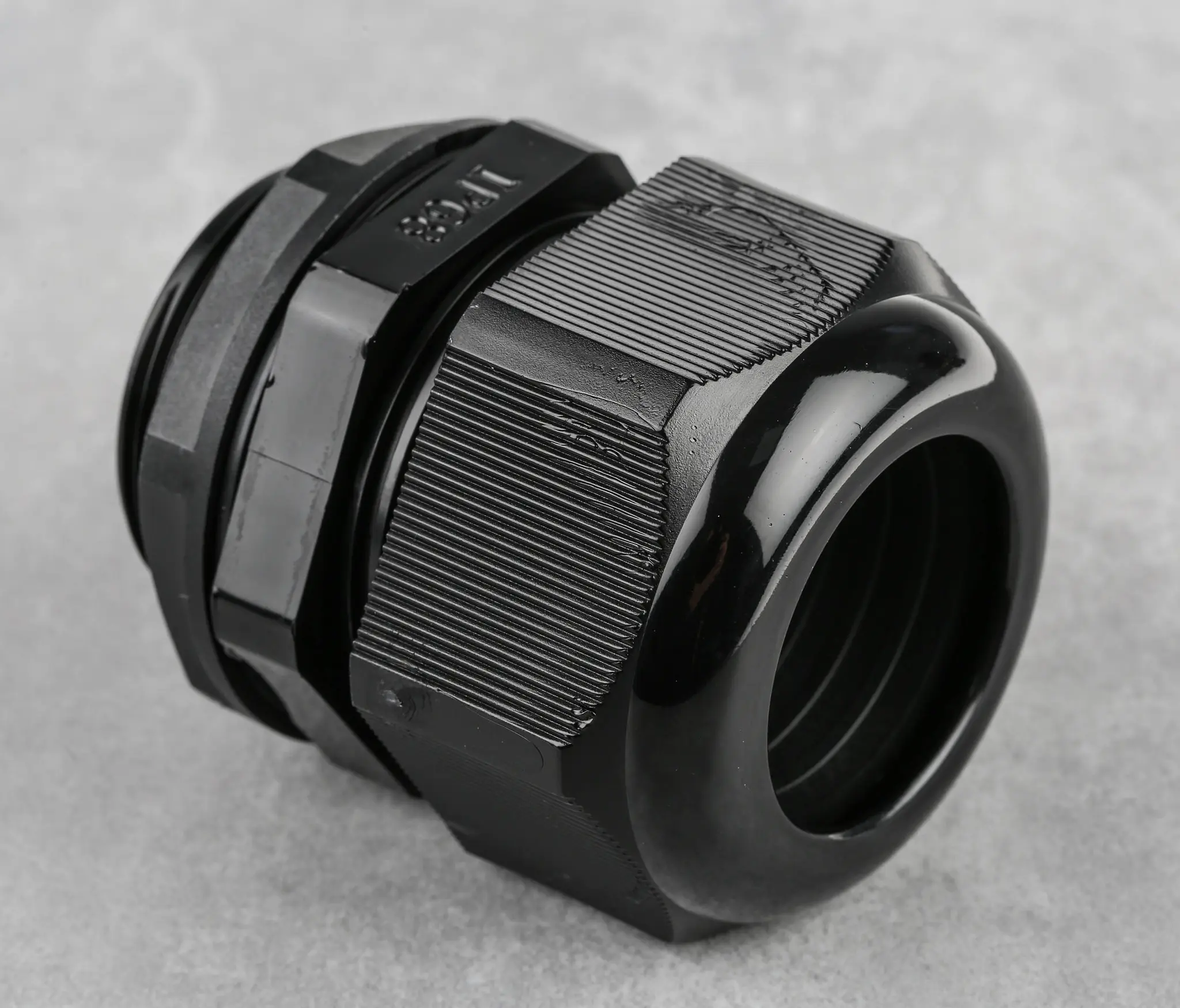 Produktfoto 1 von RS PRO Kabelverschraubung, M40 Nylon 6.6 Schwarz 22 mm/ 32 mm, IP68