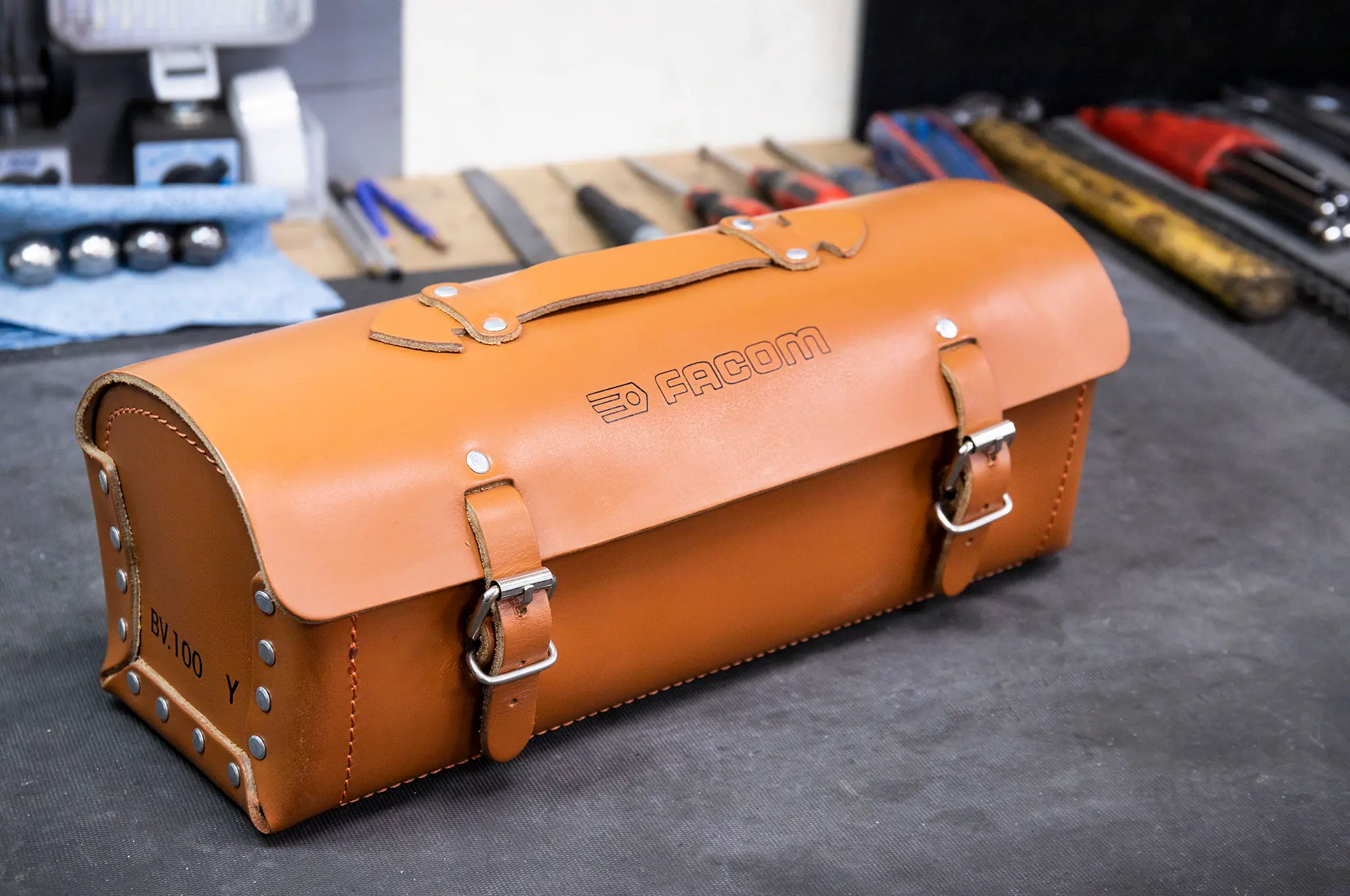 Produktfoto 1 von Facom Leder Werkzeugtasche mit Schnalle, 158 mm x 350 mm x 120 mm