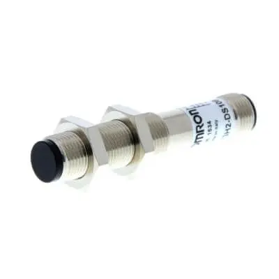 Produktfoto 1 von Omron E3H2 Zylindrisch Optischer Sensor, Diffus-reflektierend, PnP Ausgang, Anschluss