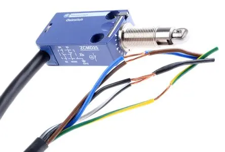 Produktfoto 1 von Telemecanique Sensors OsiSense XC Endschalter, Rollenstößel 1 Schließer/1 Öffner, IP68, IP67, IP66, Zinklegierung 240V
