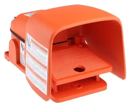 Produktfoto 1 von RS PRO Hohe Beanspruchung Atlas Fußschalter Tastend, 2-poliger Wechsler Aluminium, 3A, 6 A 240 V ac, IP68