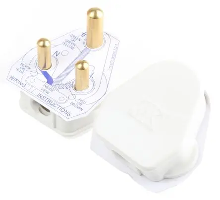 Produktfoto 1 von MK Electric Netzstecker Kabel 15A, 2+E, Typ D Polyvinylchlorid, Urea Formaldehyd Weiß Schraubbefestigung, für UK