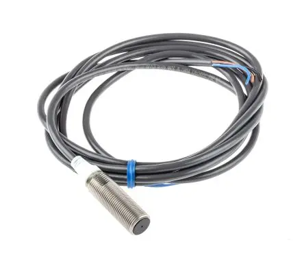 Produktfoto 1 von Omron E2A M12 Induktiver Näherungssensor, Gewinderohr PnP / 200mA 30 mm, IP67 1000 V ac 32 V dc