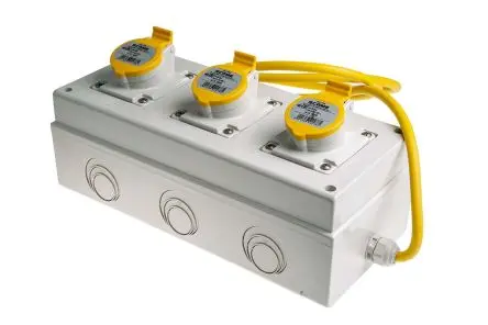 Produktfoto 1 von Scame Kraftstromsteckdose Gelb, 130V 2P+PE / 16A, Oberfläche IP44