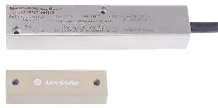 Produktfoto 1 von Guardmaster 440N Magnetisch 3 m Kabel Berührungsloser Sicherheitsschalter aus Edelstahl, Öffner, Magnetisch Betätiger