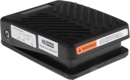 Produktfoto 1 von RS PRO Leichte Einsätze Fußschalter Tastend, 1-poliger Wechsler Glasfaserverstärkter Kunststoff, 15A 250 V ac, IP20