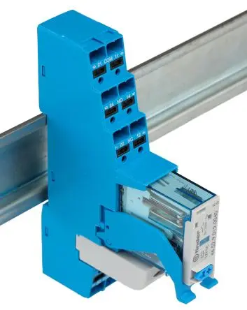 Produktfoto 1 von Finder 4C Interface Relais 12V dc, DPDT-2 CO DIN-Hutschiene 40mA