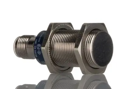 Produktfoto 1 von Telemecanique Sensors XS M18 Induktiver Näherungssensor, Gewinderohr PnP / 200mA 8 mm, IP67, IP69K, IP65 36 V dc